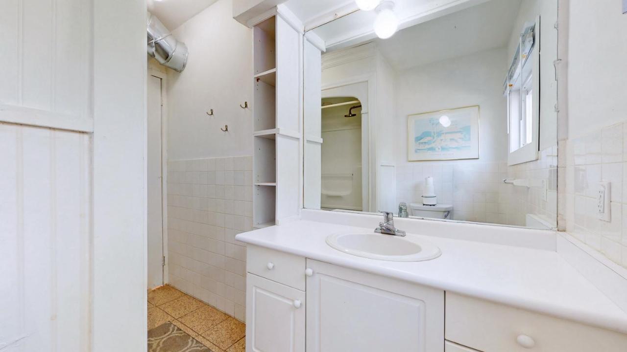 Main Beach River Retreat - Wasaga Beach 1 - Main Strip - 95 Mosley St Ngoại thất bức ảnh