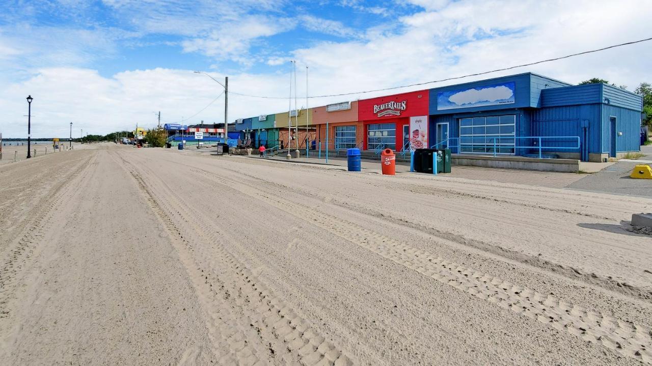 Main Beach River Retreat - Wasaga Beach 1 - Main Strip - 95 Mosley St Ngoại thất bức ảnh