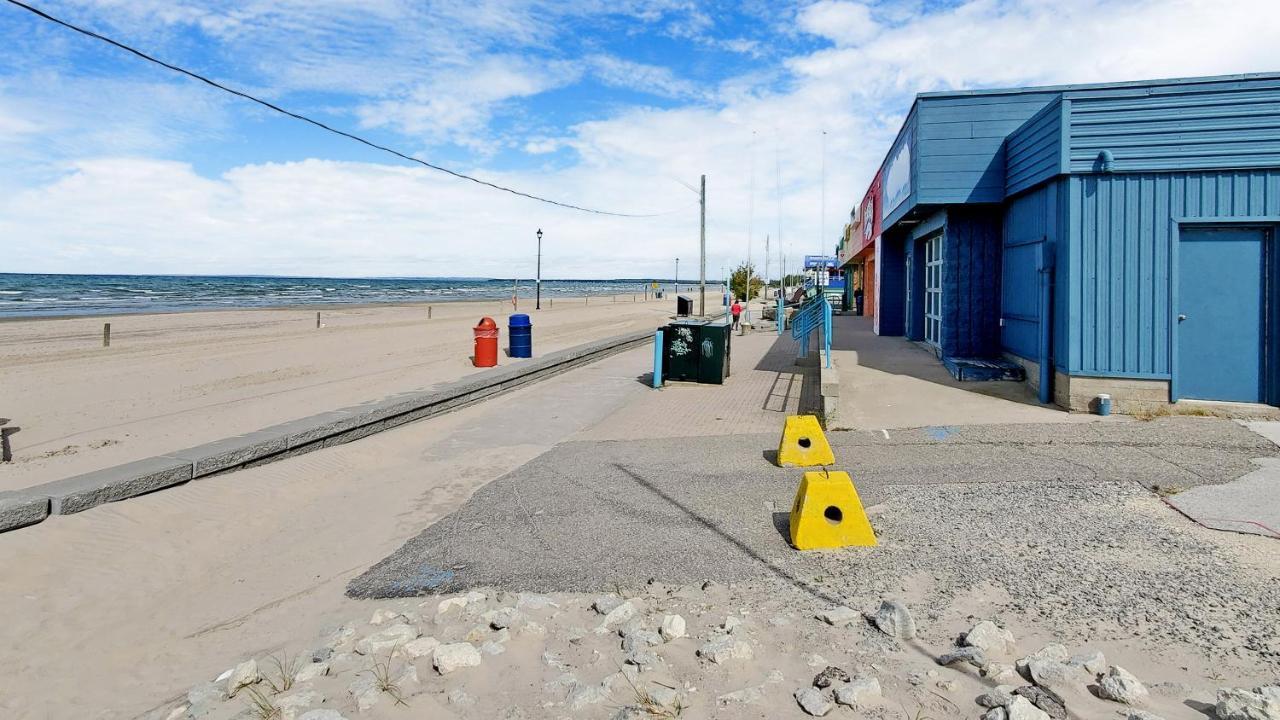 Main Beach River Retreat - Wasaga Beach 1 - Main Strip - 95 Mosley St Ngoại thất bức ảnh