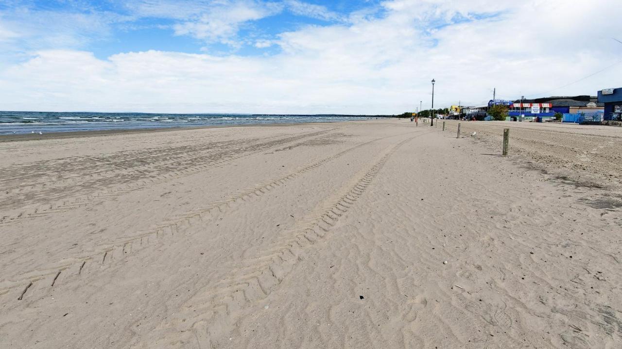 Main Beach River Retreat - Wasaga Beach 1 - Main Strip - 95 Mosley St Ngoại thất bức ảnh
