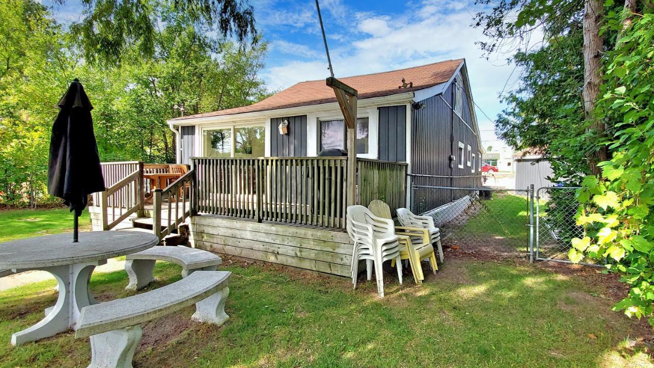 Main Beach River Retreat - Wasaga Beach 1 - Main Strip - 95 Mosley St Ngoại thất bức ảnh